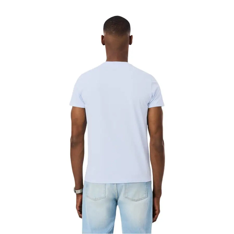 Hellblaues Lacoste Herren-T-Shirt aus 100 % Baumwolle mit kurzen Ärmeln und schlichtem Rundhalsausschnitt