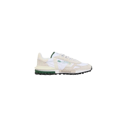 Cremefarbene Lacoste Herren-Sneaker aus weißem Wildleder und Nylon mit weißen und grünen Akzenten und strukturiertem Obermaterial