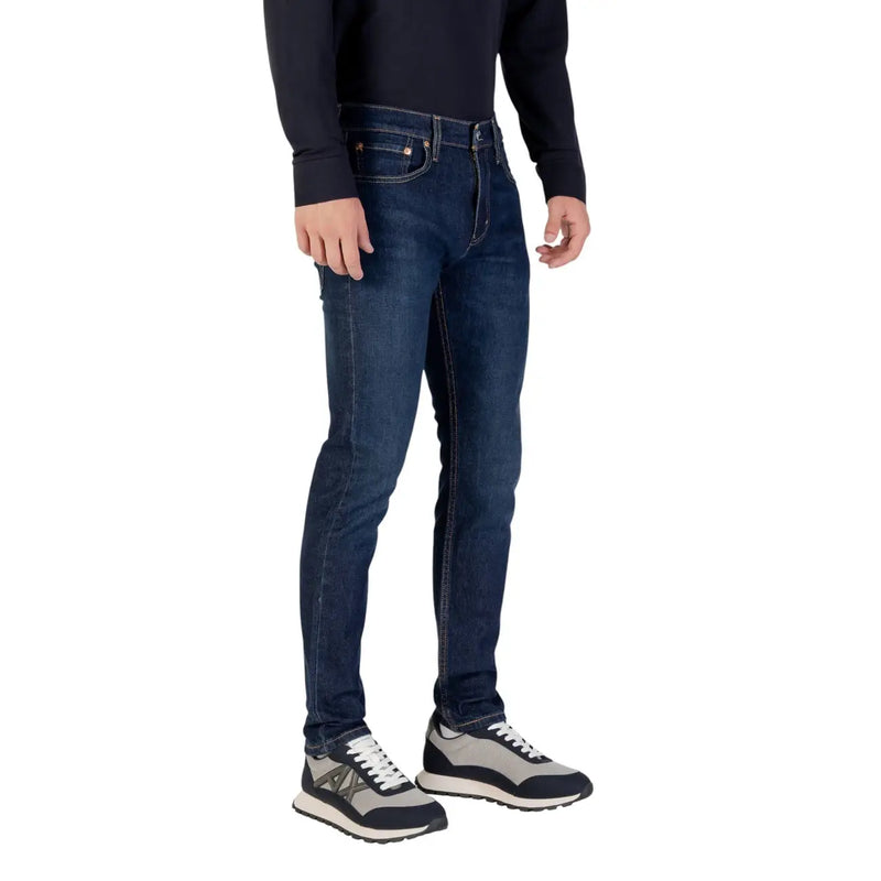Levi's Slim-Fit-Jeans für Herren aus dunkelblauem Denim mit klassischen Ziernähten, Vorderansicht