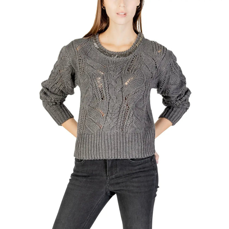 Liu jo white long sleeve rhinestone knit sweater in dark gray cable-knit pattern with textured design and ribbed cuffs