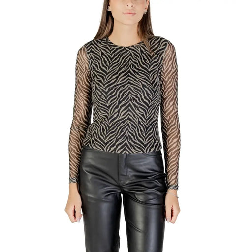 Women’s black and tan zebra print long-sleeve mesh top for winter fashion