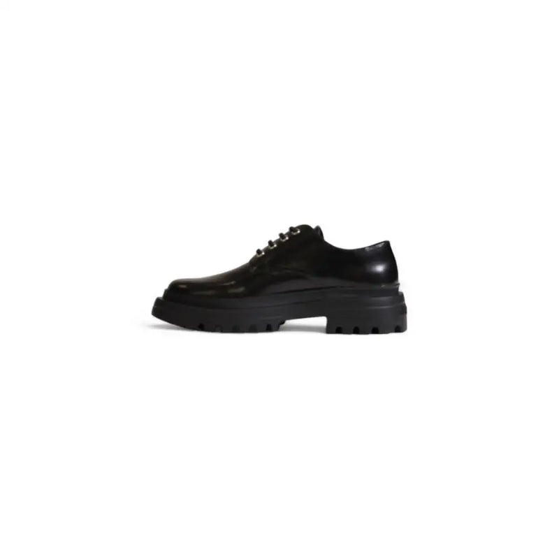 Love Moschino women’s black leather lace-up shoe with chunky textured sole made of leather and polyurethane