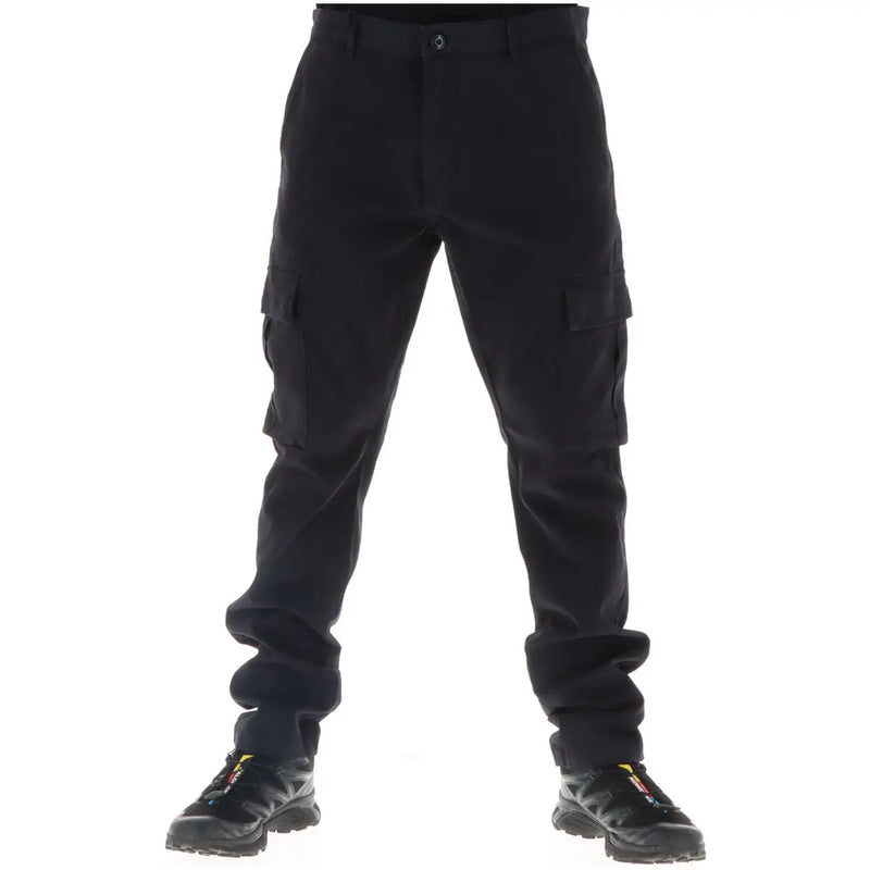 Black lyle & scott green men’s trousers with multiple pockets and durable cargo fabric finish shown from the back