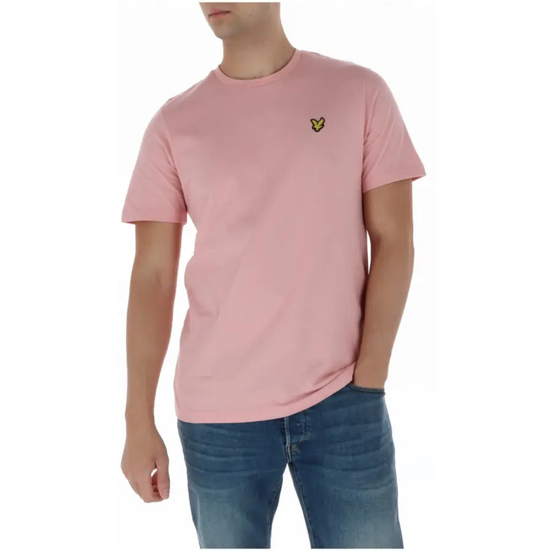 Rosa Kurzarm t-shirt mit einem kleinen gelben, gestickten Vogellogo auf der linken Brustseite von Lyle & Scott
