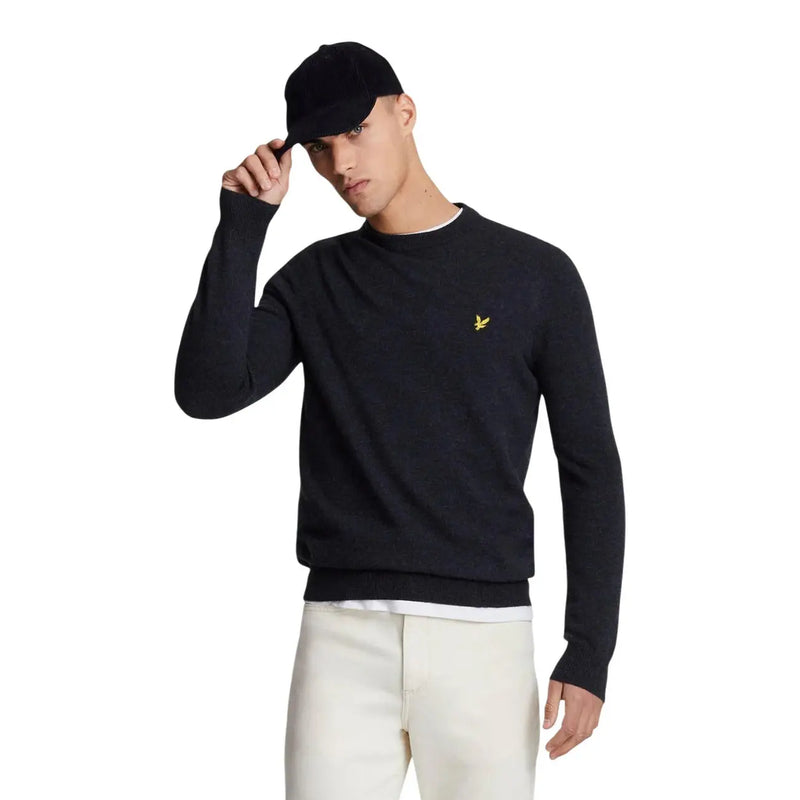 Lyle & Scott Schwarzer Wollpullover für Herren mit gelbem Vogellogo auf der linken Brust, Vorderansicht