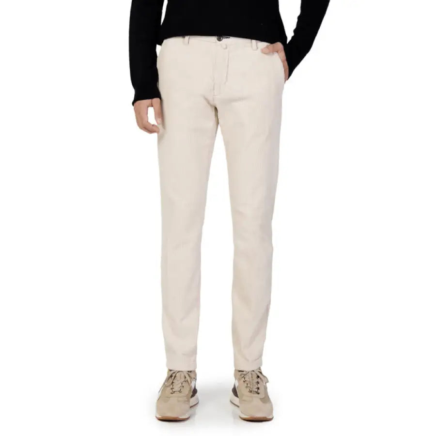 
                      
                        Borghese - Men Trousers - beige / 46 - Clothing
                      
                    