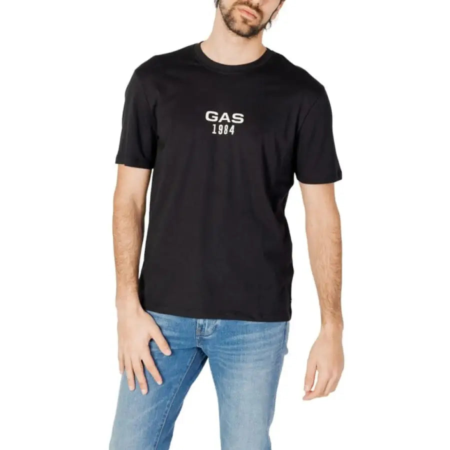 Gas Gas Men T-Shirt - man in black t shirt with gas logo.