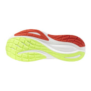Graue sportliche Herren-Sneaker von Mizuno mit Schnürsenkeln aus Textilmischgewebe und leuchtend neongrüner, roter Gummisohle für sportliche Leistungen