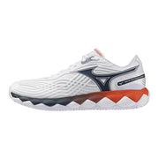 Weiße Mizuno Herren-Sneaker mit marineblauen und orangen Akzenten, strukturiertem Obermaterial und Wave Enforcer Tour 2 Zwischensohle