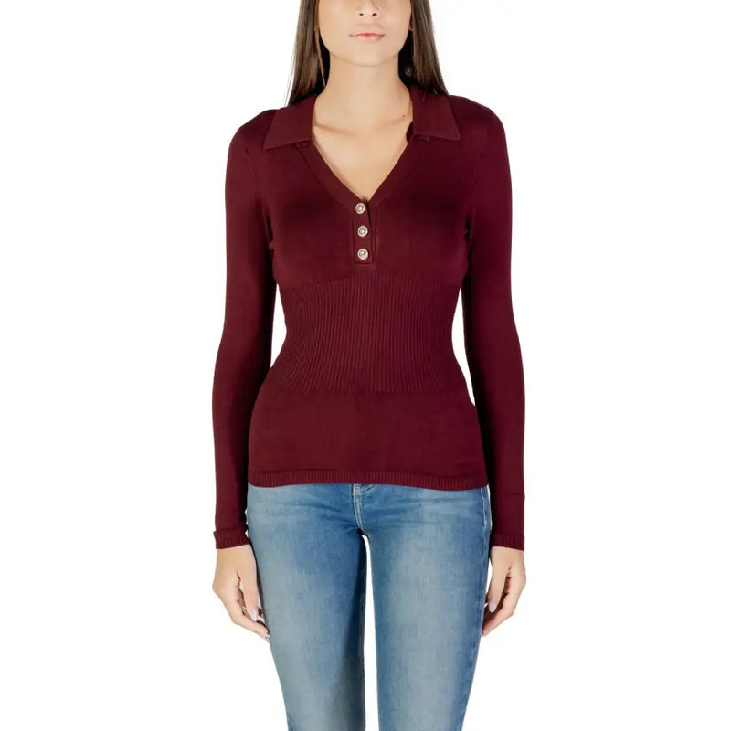 Women’s burgundy long-sleeve ribbed knit collared V-neck sweater from Morgan De Toi