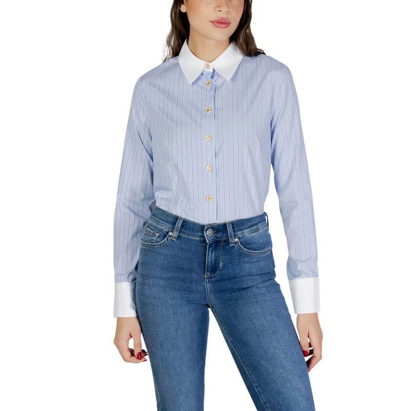 Morgan de toi women light blue pinstripe long sleeve button up shirt with white collar and cuffs and hood