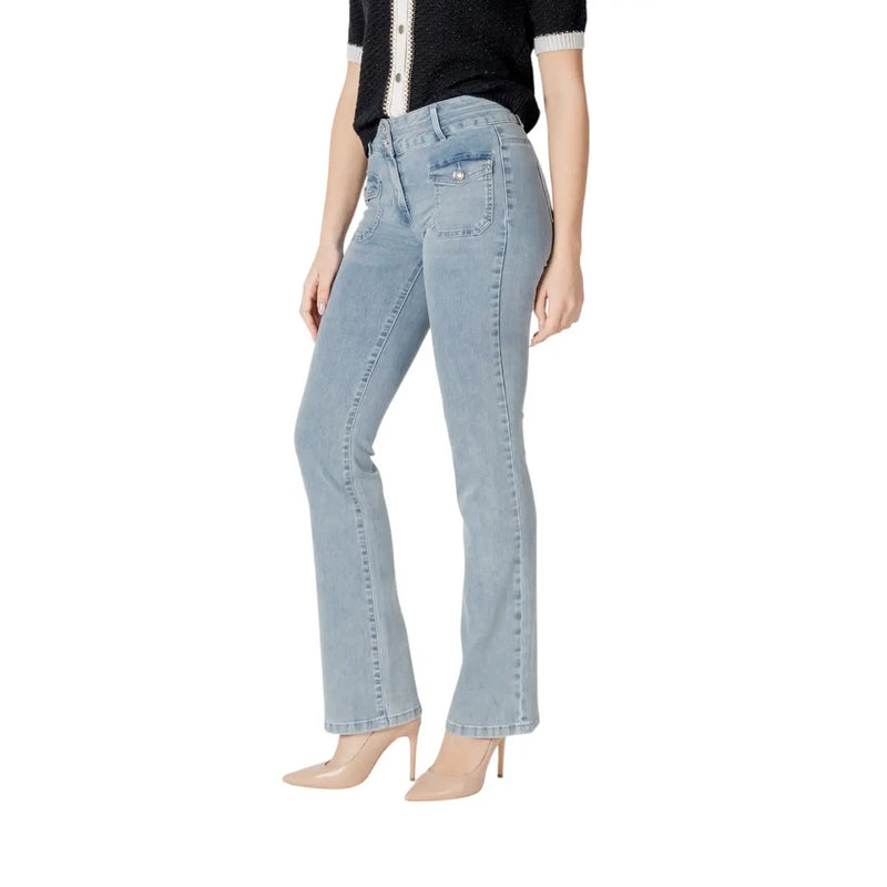 Morgan de toi women’s light-wash blue cotton jeans with straight-leg cut and classic five-pocket design for spring summer