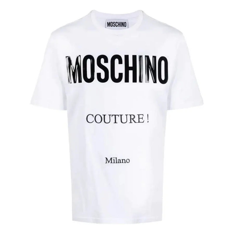 Weiß Moschino Männer t-shirt mit kräftigem schwarzen Metallic Moschino Schriftzug und kleinere Couture- und Milano-Schriftzüge auf der Vorderseite