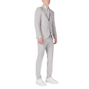 Mulish men grey slim fit three-piece suit in polyester viscose blend with a tailored fit and subtle texture
