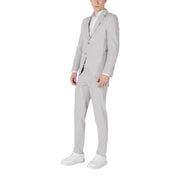 A tailored mulish men grey slim fit suit in polyester viscose blend with subtle texture and clean lines