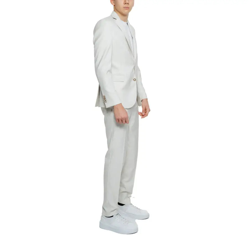 Mulish men suit beige slim fit polyester viscose blend with a sleek light gray tailored single-breasted jacket and trousers