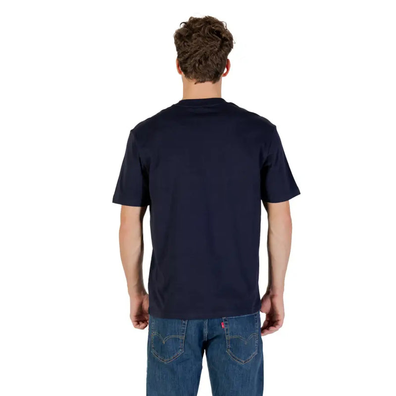 Navy blue short-sleeved cotton t-shirt with crew neck and red tab on lower back seam by Napapijri men T-shirt back view