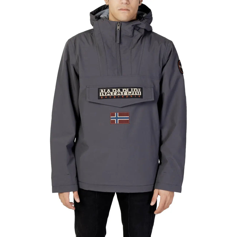 Napapijri Steppjacke für Herren in Dunkelgrau mit Brusttasche und Aufnäher der norwegischen Flagge, Vorderansicht