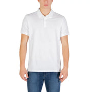 White polo shirt with short sleeves and collar, made of cotton.