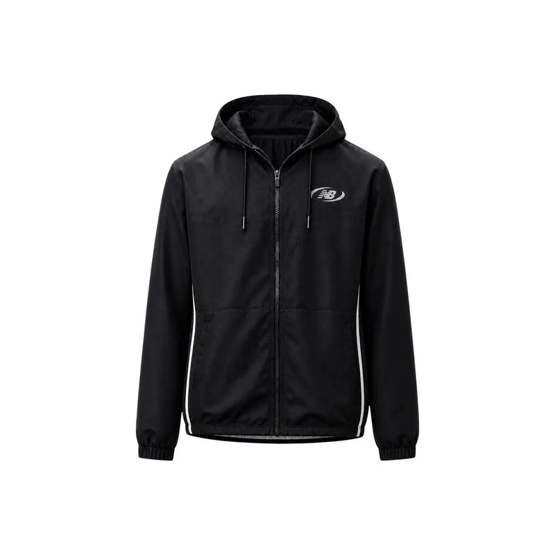 New balance Schwarzer Herrenblazer aus Polyester mit Kapuze, weißen Seitenstreifen und dezentem Logo auf der Brust, Vorderansicht