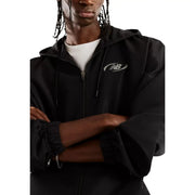 New Balance Schwarzer Herren-Hoodie aus Polyester mit Kapuze und Reißverschluss sowie dezentem silbernen Logo auf der Brust