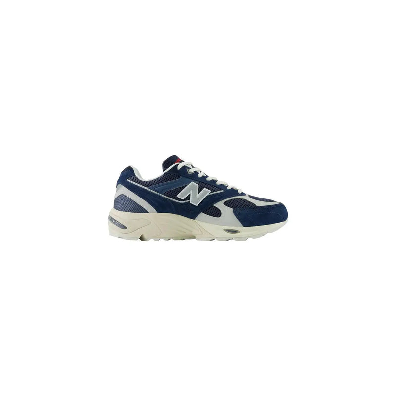 New Balance men grey leather suede sneakers with navy blue white mesh suede upper and cream midsole in retro design