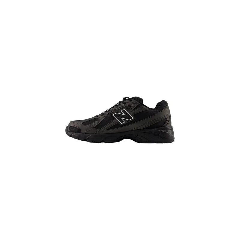 New balance Schwarze Herren-Sneaker aus Synthetik, Slip-on-Schuhe mit elegantem, minimalistischem Design und dezentem weißen Seitenlogo.