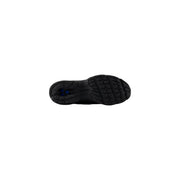 Schwarze Gummisohle new balance Herren-Sneaker zum Hineinschlüpfen mit profilierter Sohle und zwei kleinen blauen Punkten im Fersenbereich