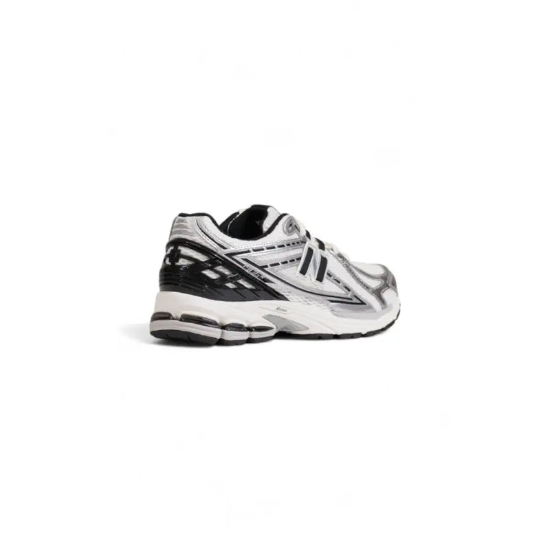 New Balance men sneakers leather white M1906R size 3.5 with black accents mesh upper and visible cushioning technology