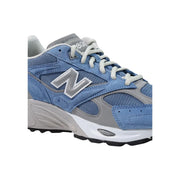 New balance Herren-Sneaker, hellblaues Leder-Textil-Obermaterial mit blau-grauem Wildleder-Mesh und klobiger weißer Zwischensohle