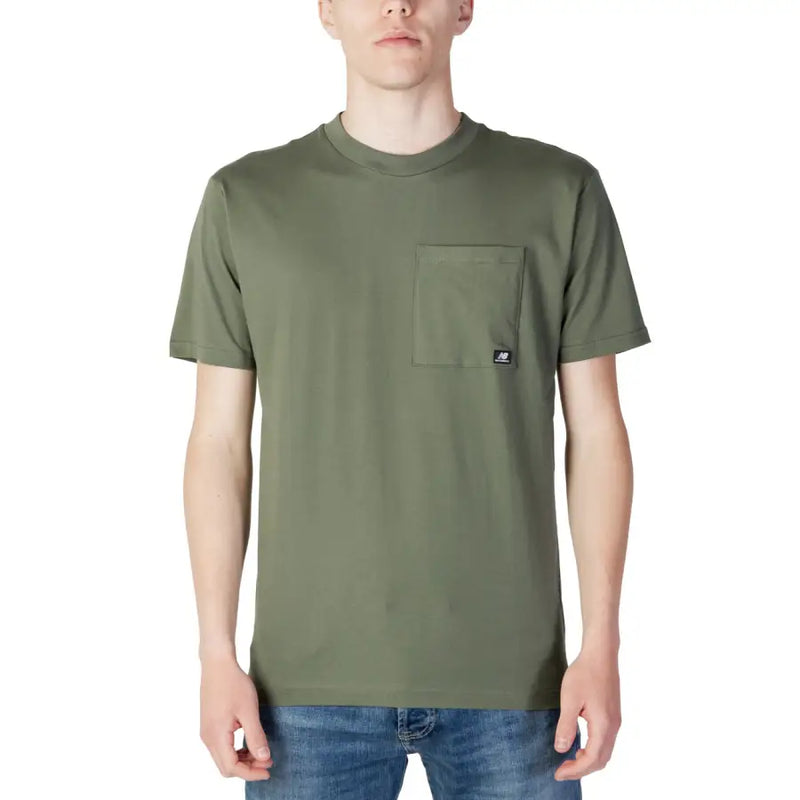 New Balance men’s olive green cotton short-sleeved t-shirt with round neck chest pocket and small black logo