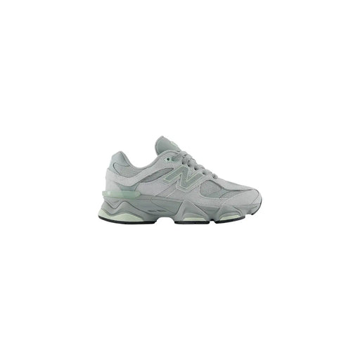 New Balance Baskets en cuir pour femme, grises, à enfiler, avec empeigne en mesh et semelle épaisse à plusieurs couches, modèle 990v4