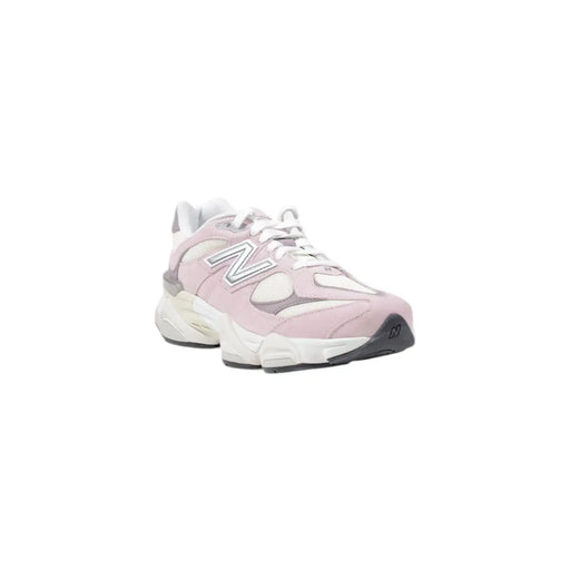 New balance Damen-Ledersneaker in Rosa mit weißen und grauen Akzenten, Seitenansicht