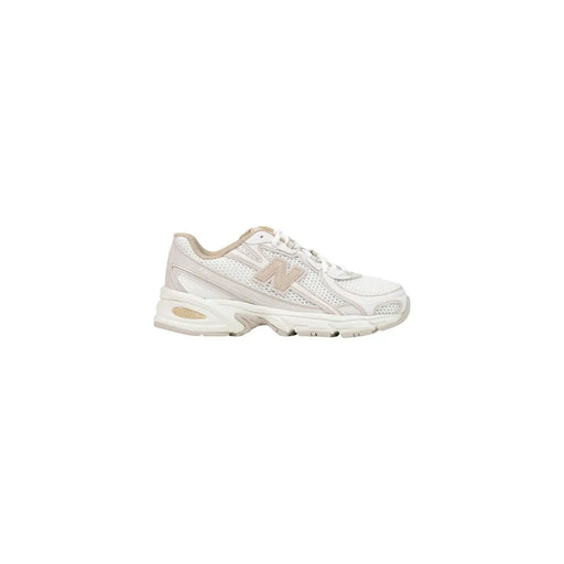Blanc new balance Baskets de course pour femmes 520 avec empiècements synthétiques beiges et tige en mesh respirant pour une utilisation sportive