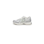 New balance women silver sneakers fabric size 3 running shoe with mesh upper and rubber sole