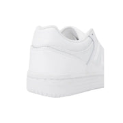 New Balance Baskets blanches en cuir pour femme, au design minimaliste épuré et aux coutures discrètes, pointure 3