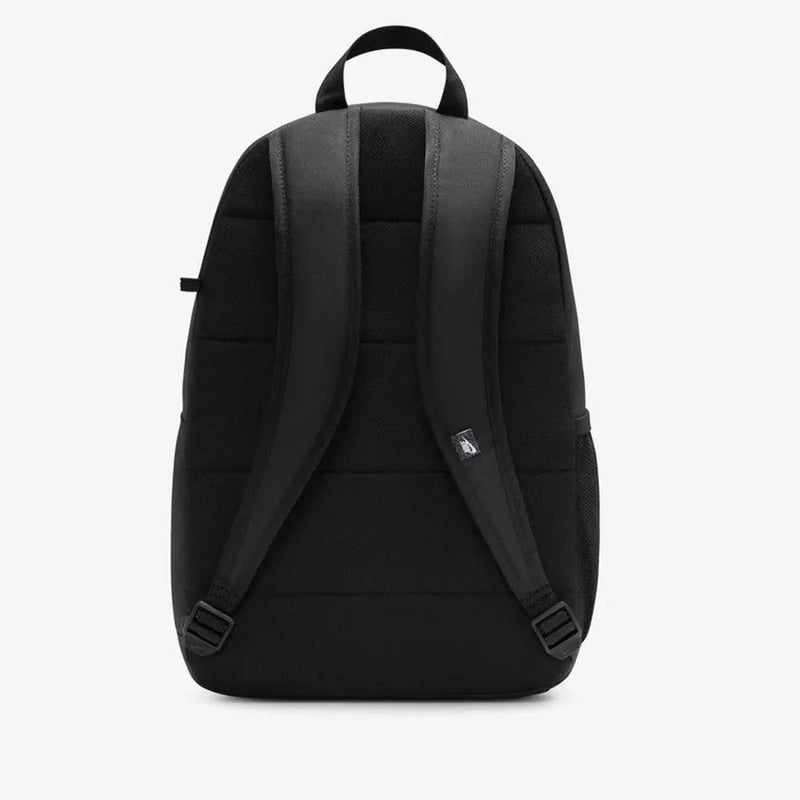 Nike schwarzer Herrenrucksack mit gepolsterten Schultergurten und top Griff, Vorderansicht