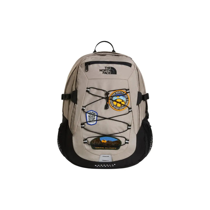 The North Face Rucksack Borealis für Herren in Beige mit schwarzen Akzenten und Reißverschlussfach vorne, Vorderansicht