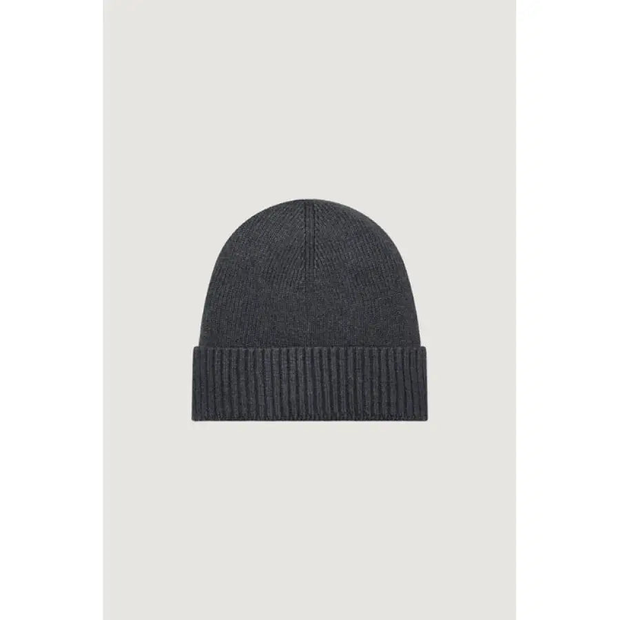 
                      
                        Tommy Hilfiger Men’s Beanie for Fall Winter - The North Face Collaboration
                      
                    