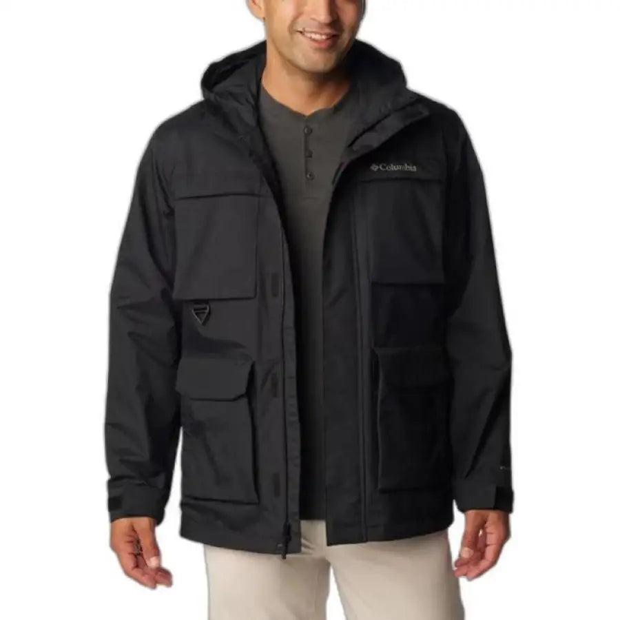 The North Face Men’s Black Ridge Jacket for urban city style clothing on Columbia site