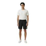 Short The North Face pour homme, noir avec petit logo blanc sur le bas de la jambe gauche, vue de face