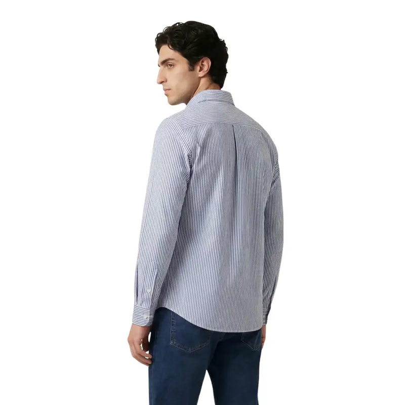 Only & Sons Herrenhemd mit feinen, vertikalen Streifen in Marineblau und Weiß aus einem griffigen Baumwollmischgewebe, langärmelig, mit Knopfleiste