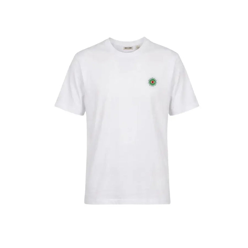 Only & Sons Herren-T-Shirt aus weißer Bio-Baumwolle mit kleinem, grün-rotem, gesticktem Sonnenmotiv auf der linken Brust, Größe M