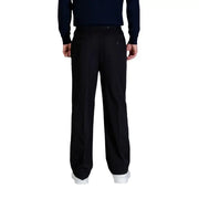 Only Pantalon noir pour homme, coupe droite élégante et plis discrets à l'arrière.