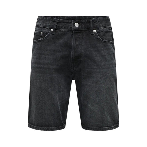 Only & Sons Short Edge pour homme en denim noir délavé et usé avec détails argentés, vue de face