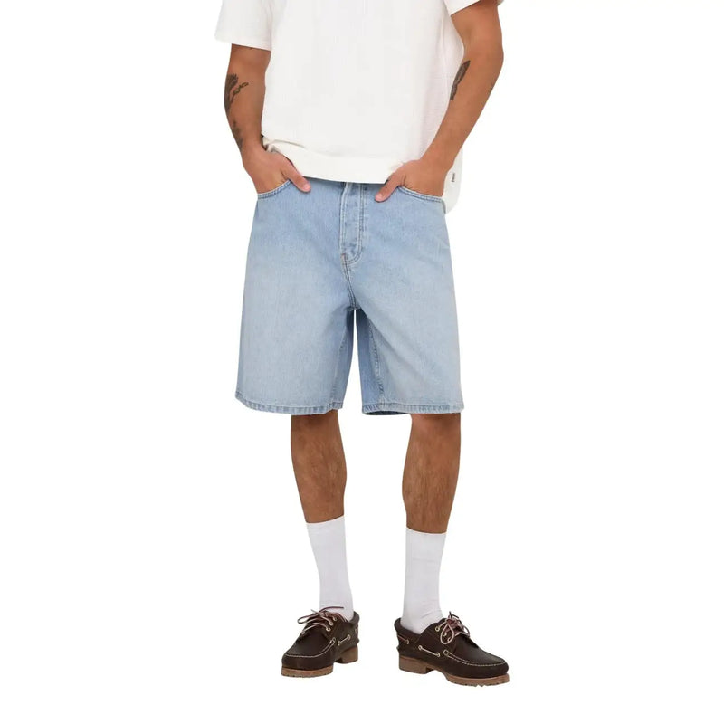 Only Sons shorts Fade for men in light-wash denim with five-pocket design and frayed hem, front view