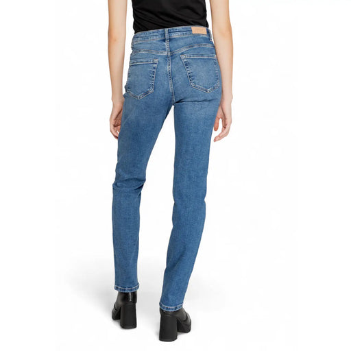 Only Damen-Jeans aus blauem Baumwoll-Denim mit Stretchanteil, klassischem geradem Bein und dezenter Waschung.