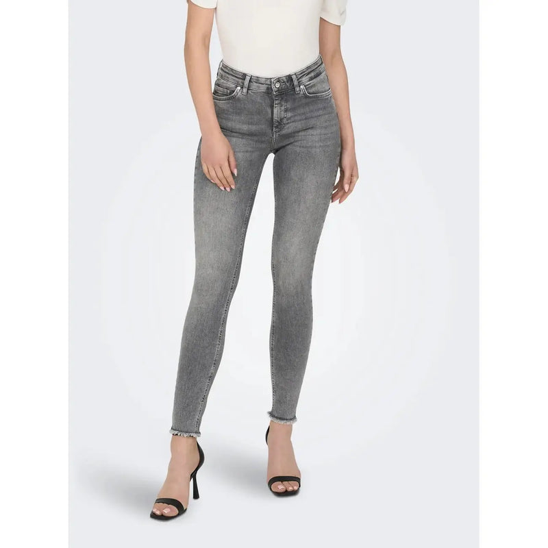Only Graue Damen-Jeans aus Stretch-Baumwolle mit hohem Bund, schmaler Passform und verwaschenem Grauton sowie ausgefransten Säumen