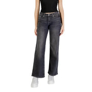 Women’s dark wash wide-leg high-rise jeans from Only Women Spring Summer collection