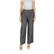 Gray pleated wide-leg tailored trousers for women in polyester viscose with zip hook size 38 by Only